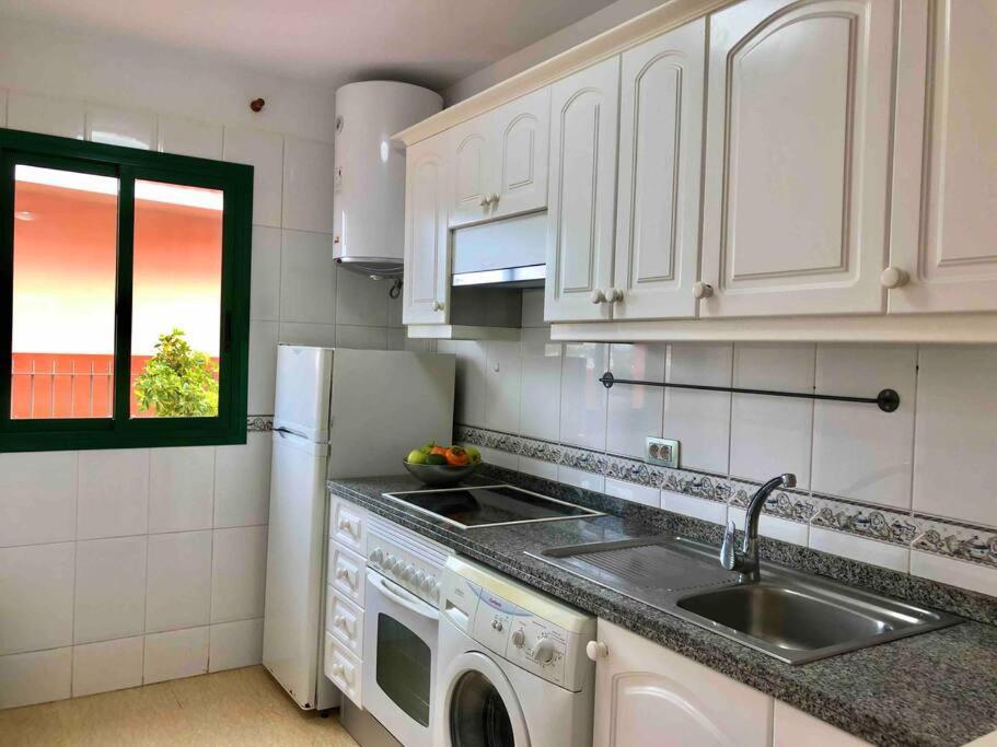 Luminoso Apartamento Con Piscina Y Parking Lägenhet Puerto de la Cruz  Exteriör bild